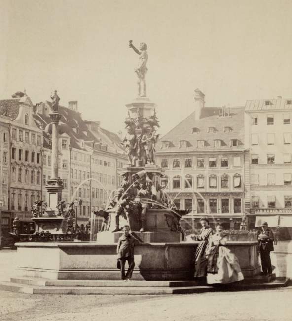Marienplatz Fischbrunnen 1870