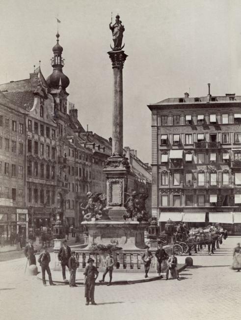 Marienplatz Mariensäule und Droschkenstandplatz 1890