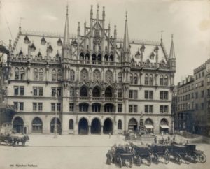 Marienplatz Erster Bausbschnitt neues Rathaus 1906