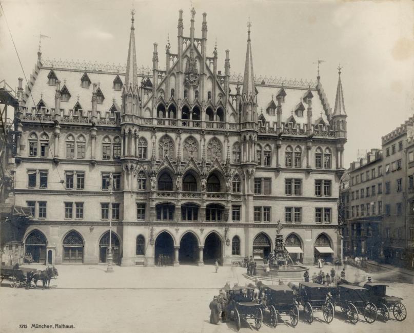 Marienplatz erster Bauabschnitt neues Rathaus 1906